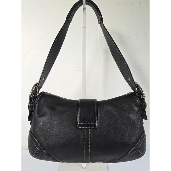 Vintage Coach(9247) Black Leather Soho Magnetic Buckle Flap Purse/Bag - Picture 2 of 14